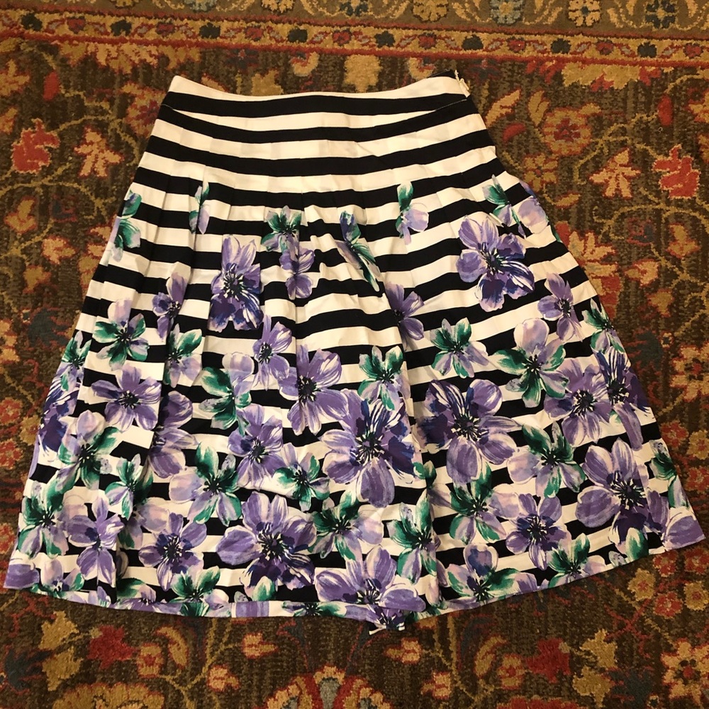 Talbots floral print skirt 2p petite
